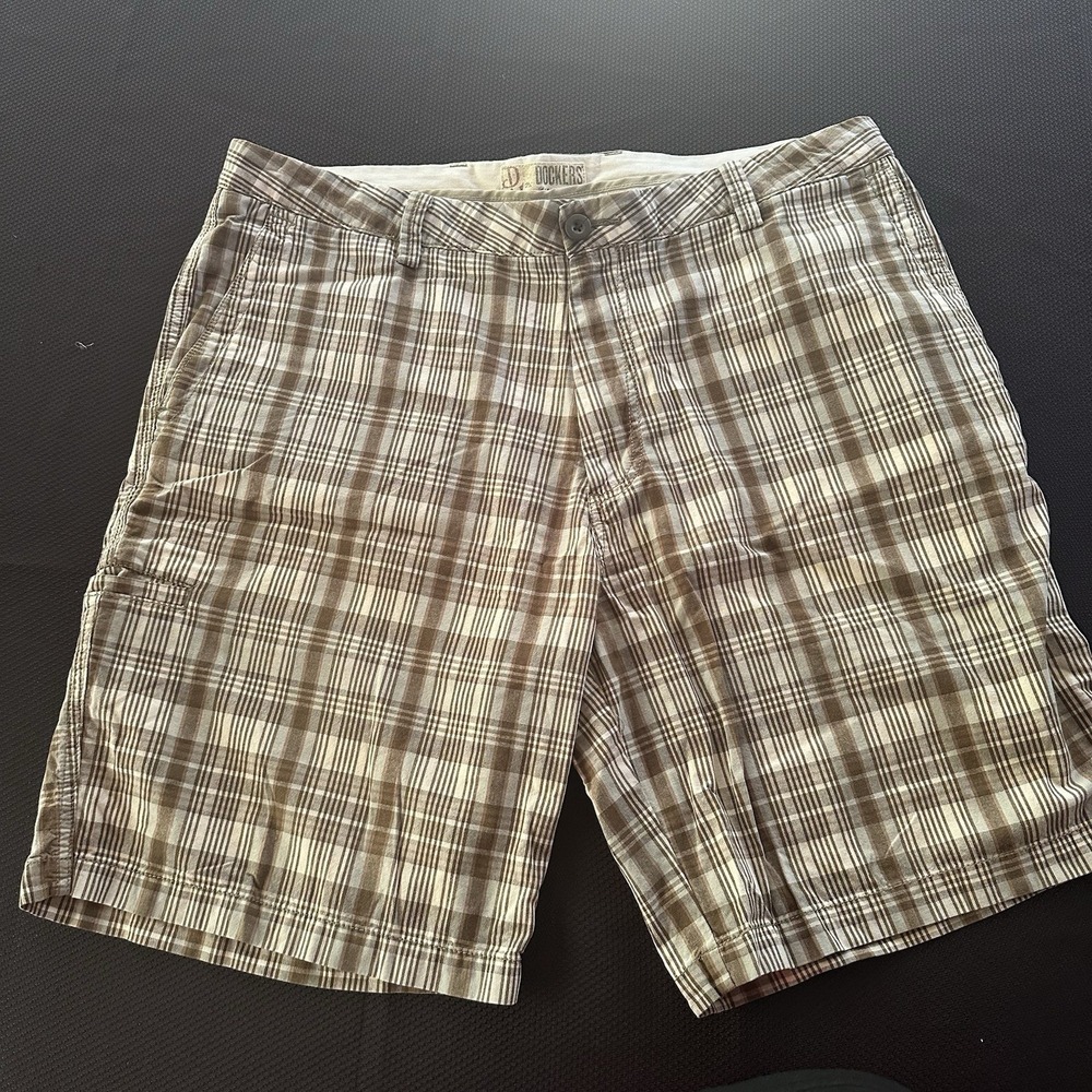 Dockers Cargo Shorts Size 40 Men's Tan Plaid 100% Cotton Preppy Flat Front